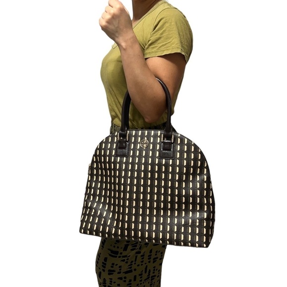 Tory Burch Women’s Robinson Printed Dome Purse - Picture 3 of 11